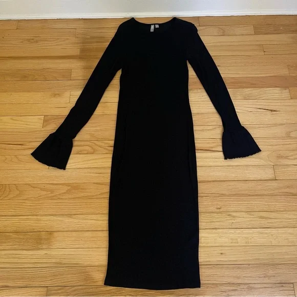 chinese dress ladies ASOS DESIGN Maternity knitted midi dress with square neck in black – ASOS  Sample Sale main image 1